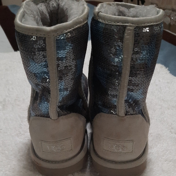 UGG Blue and Gray Sequin Star Boots - Picture 6 of 15